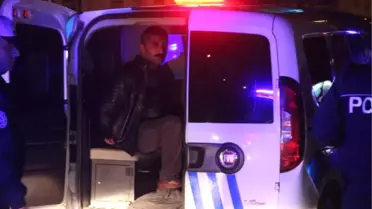 Alkollü ve Ehliyetsiz Araç Kullandı, Polis Aracına Çarptı