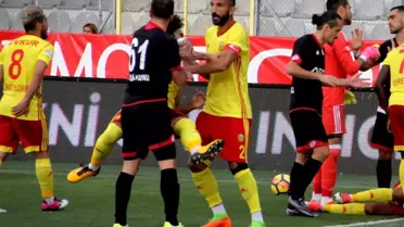 E.yeni Malatyaspor Yalçın Ayhan'ı Satmayı Planlıyor