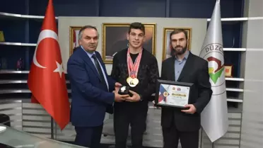 Bilek Şampiyonları Başkanı Ziyaret Etti