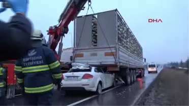 Eskişehir Otomobil Tır'ın Altına Girdi 1 Ölü