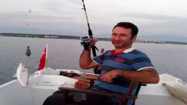 Teknesini Terk Etmedi: Dalgalar Arasında Kayboldu
