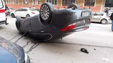 Caddede Tavan Üstü Kaldı