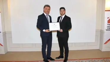 Tügik'ten Manisalı Genç İş Adamlarına İki Ödül