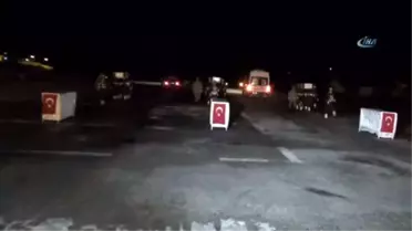 Hakkari'de Şehitler İçin Tören Düzenlendi