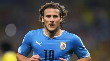Uruguaylı Yıldız Diego Forlan, 38 Yaşında Eski Takımı Penarol'e Geri Döndü