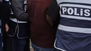 Kapatılan Üniversitenin Akademisyen ve Çalışanlarına Operasyon