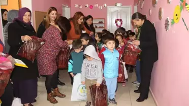 Başkan Akat Çocuklarla Yeni Yılı Kutladı