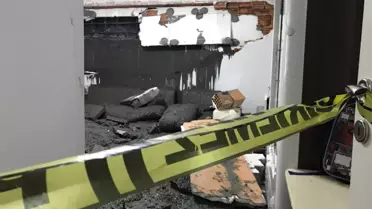 Beton Dökülürken Duvar Çöktü, Baba ile Oğlu Yaralandı