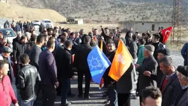 AK Parti'li Tekin, 200 Araçlık Konvoyla Karşılandı