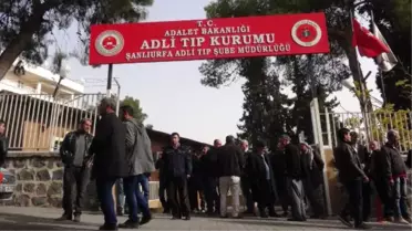 Bozova'da Devrilen Kamyonun Sürücüsü Öldü