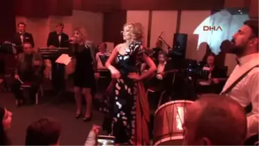 Denizli Petek Dinçöz'den Yılbaşı Konseri