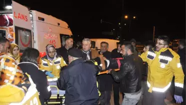 Yaralı Sağlık Görevlileri Kendilerini Unutup Yardıma Koştu