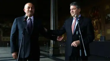 Almanya'dan Tansiyonu Düşürecek Mesajlar: Türkiye Ortağımız