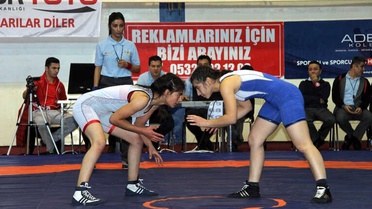 Türkiye Kadınlar Güreş Şampiyonası Tekirdağ'da Başladı