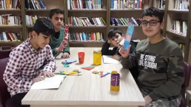 Altındağlı Çocuklar 'Kitaplar Sizden, Ayraçlar Bizden' Dedi