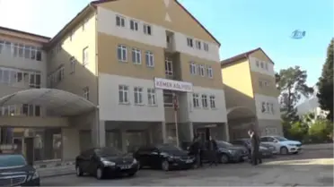 Fetö'den Kapatılan Okulda Tuvalet Arkasında Gizli Toplantı Salonu Bulundu