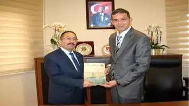 İl Müdürü Yıldız'dan Ziraat ve Doğa Bilimleri Fakültesi Dekanı Prof. Dr. Mut'a Ziyaret