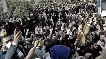 Sokaklara Dökülen İranlılar Konuştu: Hain Damgası Yememek İçin Sokaktan Çekildik