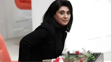 Son Dakika! Leyla Zana'nın Vekilliği Düşürüldü