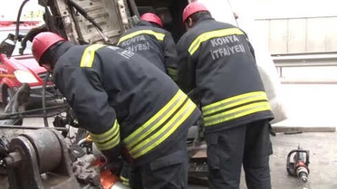 Üşüyen Yaralının Üzerine 112 Çalışanı Montunu Örttü