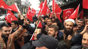 Gönüllü Asker Olmak İsteyen Yüzlerce Kişi Dilekçe Verdi