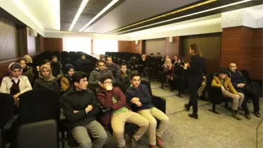 Aile Yaşam Merkezi'nden Öğrencilere Motivasyon Semineri