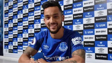 Theo Walcott, Everton ile Anlaştı!