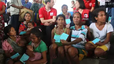 Kızılay, Filipinler'de 25 Bin Kişiye Gıda Kolisi Dağıttı