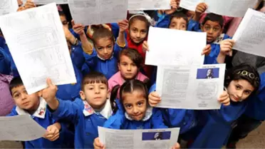 Psikolog Emel Güler Aileleri Uyardı: 'Karne Çocuğun Zeka Seviyesini Göstermez'
