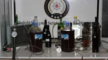 Su Şişeleri ile Kaçak İçki Üretmişler