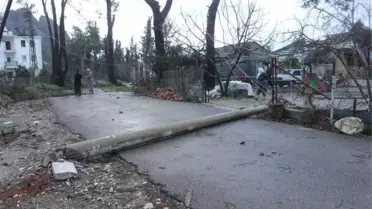 Hortumun Vurduğu Kemer Toparlanmaya Çalışıyor