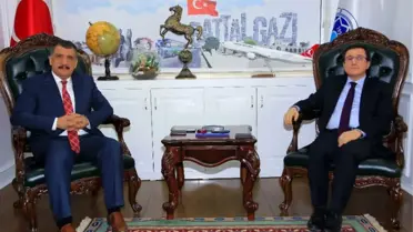 Başkan Gürkan'dan Rektör Kızılay'a Övgü