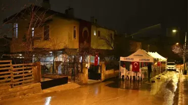 Koşarak Şehadet Şerbetini İçmeye Gitti'