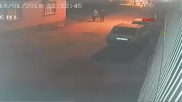 Adana Demir Şebekesini Söktükleri Evden 3 Bin 200 TL Çaldılar