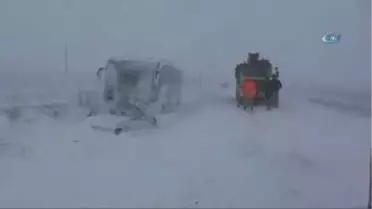 Tokat'ta Yolcu Otobüsü Otomobile Çarptı: 1 Ölü, 3 Yaralı
