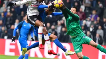 İlk Yarı Beşiktaş'ın Üstünlüğüyle Bitti