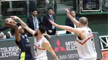 Banvit'ten Fenerbahçe Doğuş'a Geçit Yok