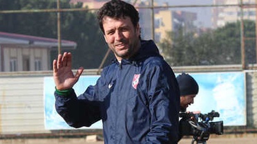 Cihat Arslan: 'Gemiyi Karaya Sağ Salim Yanaştırmaya Geldim'