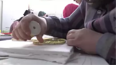Tel ve Çivi Aşkı' Türk Bayrağına Dönüşüyor