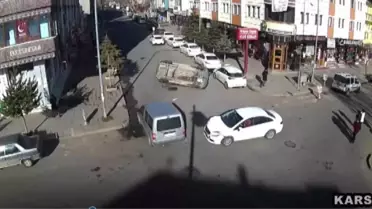 Kars'ta Biri Ölümlü İki Trafik Kazası Mobese'de