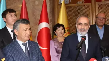Kırgız Yazar Cengiz Aytmatov Ankara'da Anıldı