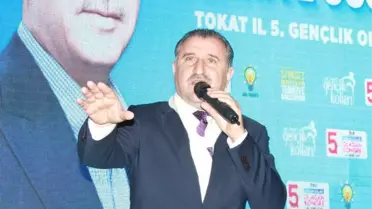Gençlik ve Spor Bakanı Bak: 'Kimse Türklere Meydan Okumasın'