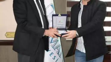 Tenis Federasyon'undan Aksoy'a Plaket