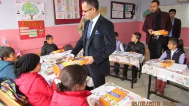 Kaymakam Koç Öğrencilere Diş Bakım Seti Dağıttı