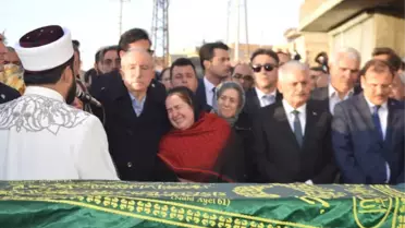 Miroğlu'nun Cenazesinde Gözyaşları Sel Oldu
