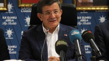 Davutoğlu'dan Düşen 'Helikopter' Açıklaması