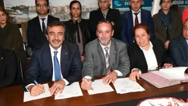 Çukurova Belediyesi'nde Memura Yüzde 52 Zam