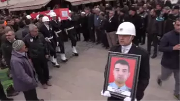 Kazada Şehit Olan Polis Son Yolculuğuna Uğurlandı