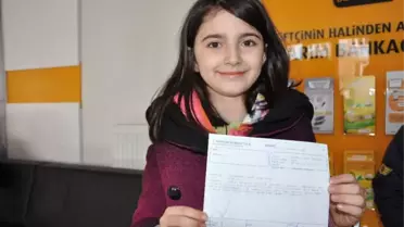 Minik Öğrenciler Harçlıklarını Mehmetçik Vakfı'na Bağışladı