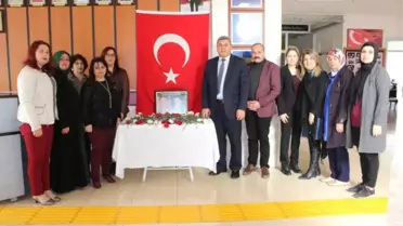 Şehit Pilot Yüzbaşı Karaman İçin Okulunda Anma Köşesi